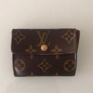 GOING TO CONSIGNMENT THIS WEEK! LV Wallet